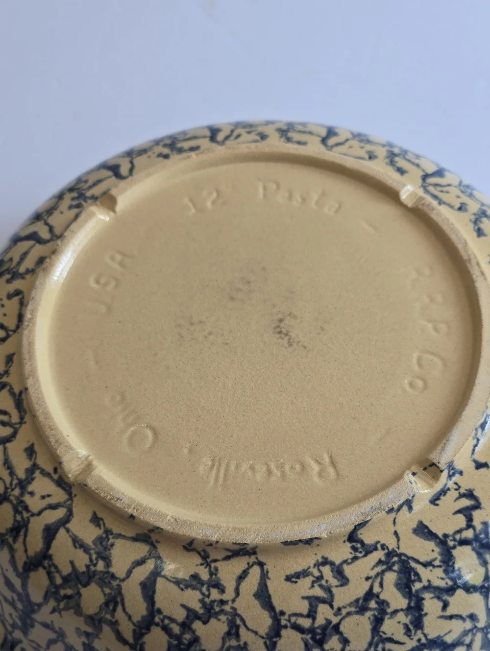 Vintage Robinson Ransbottom Pottery RRP Roseville OH Blue Sponge Pasta Bowl 12